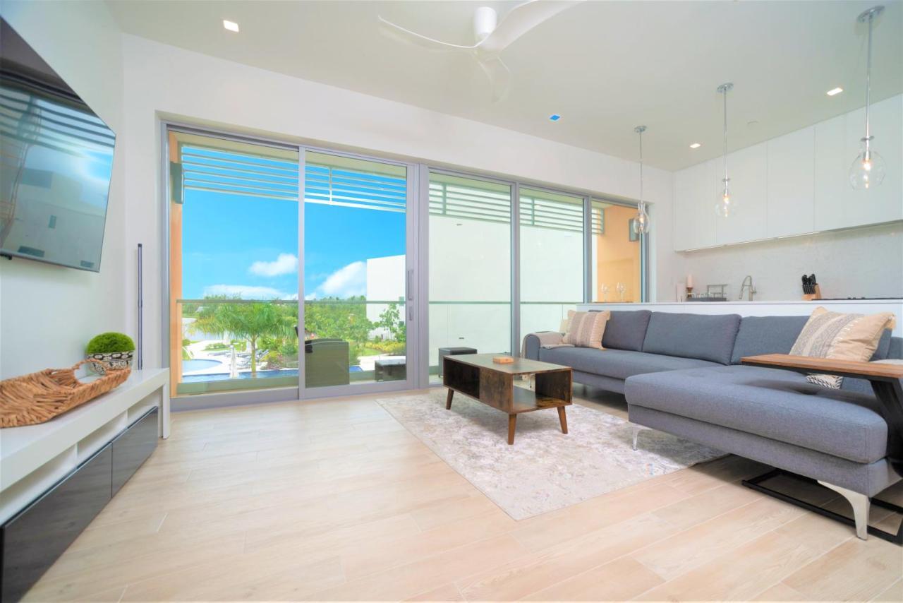 Cayman Luxury Rentals At One Canal Point George Town Exterior photo