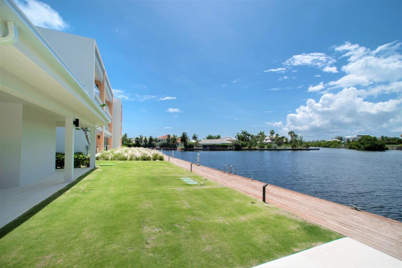 Cayman Luxury Rentals At One Canal Point George Town Exterior photo