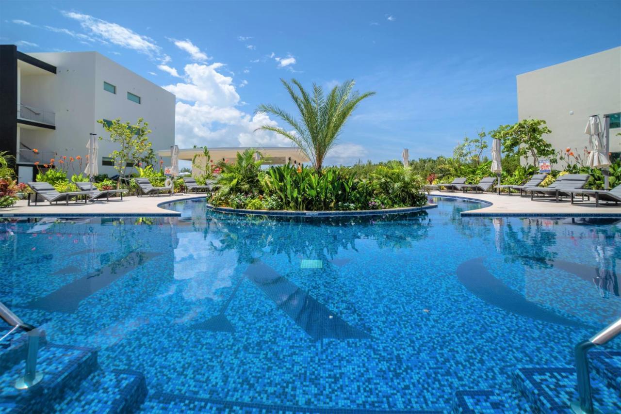 Cayman Luxury Rentals At One Canal Point George Town Exterior photo