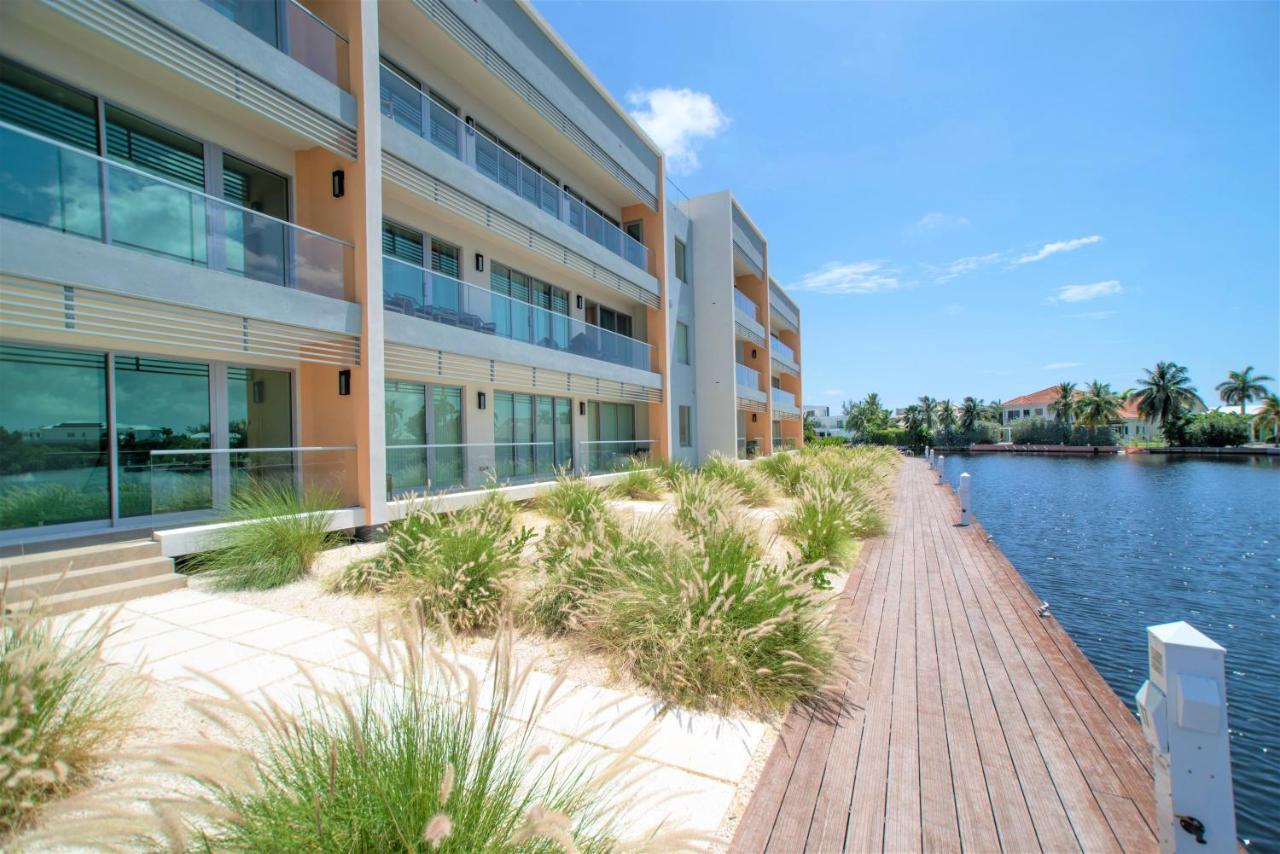 Cayman Luxury Rentals At One Canal Point George Town Exterior photo