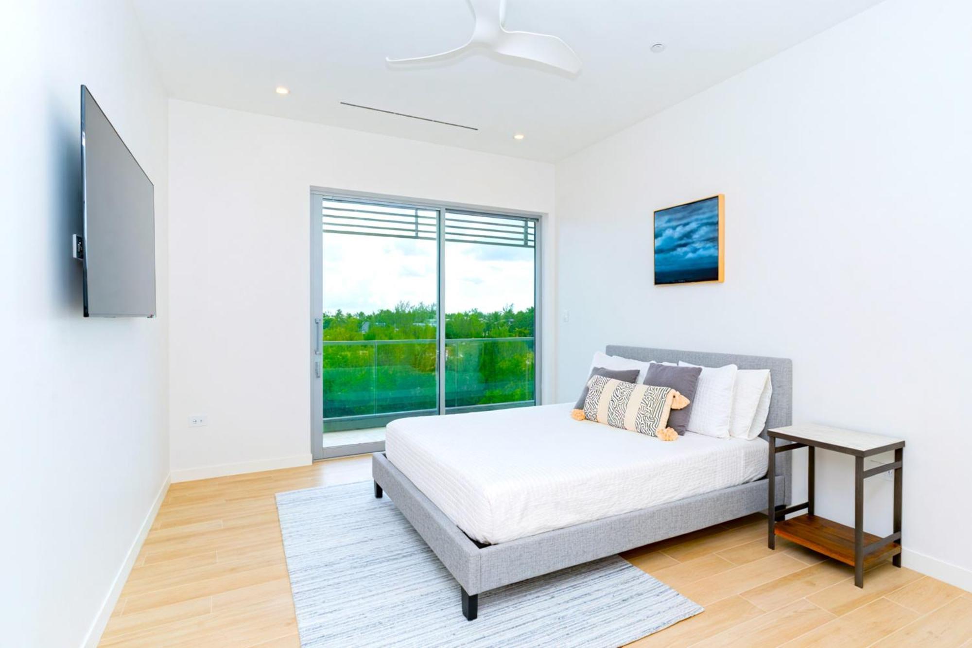 Cayman Luxury Rentals At One Canal Point George Town Exterior photo