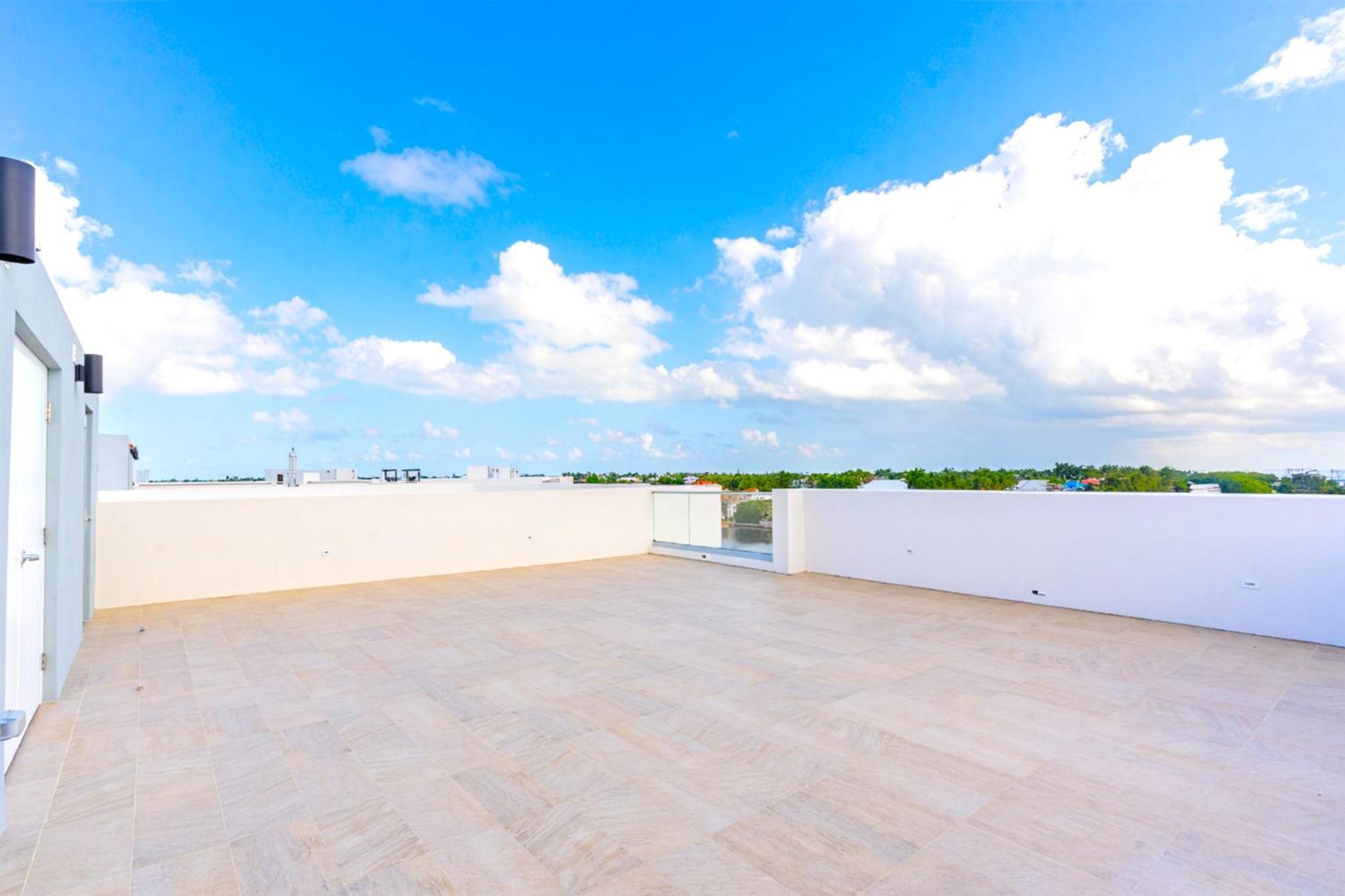 Cayman Luxury Rentals At One Canal Point George Town Exterior photo